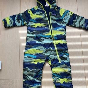 EUC Patagonia Puff Ball Bunting, size 12-18M (runs big!)